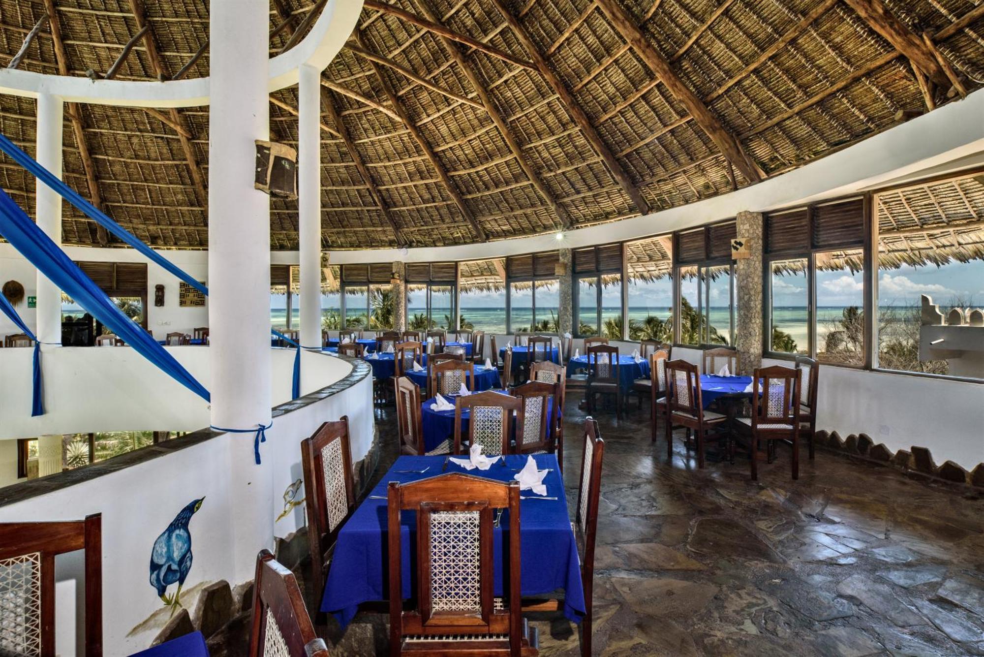 Jacaranda Beach Resort Ватаму Экстерьер фото