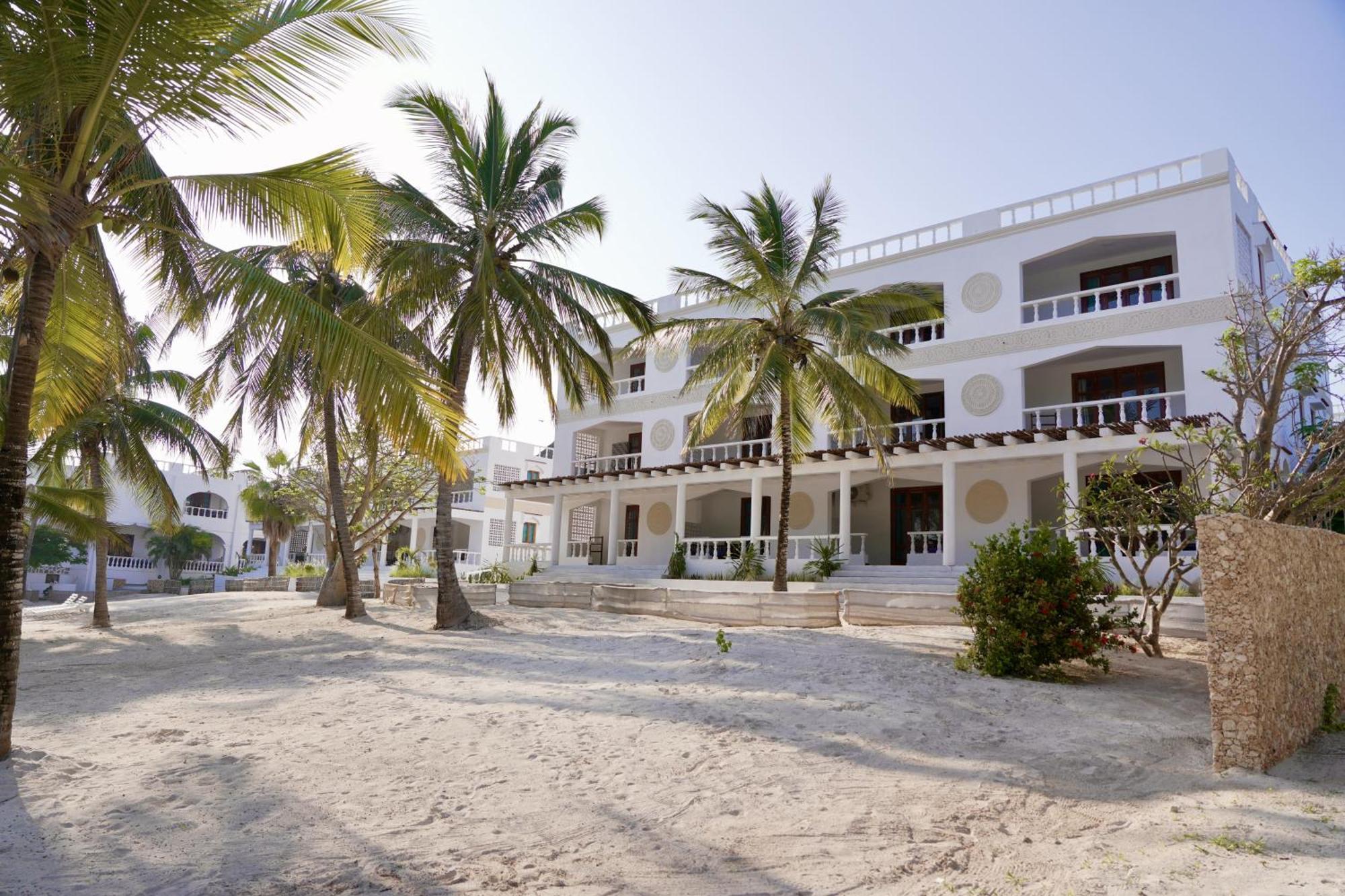 Jacaranda Beach Resort Ватаму Экстерьер фото