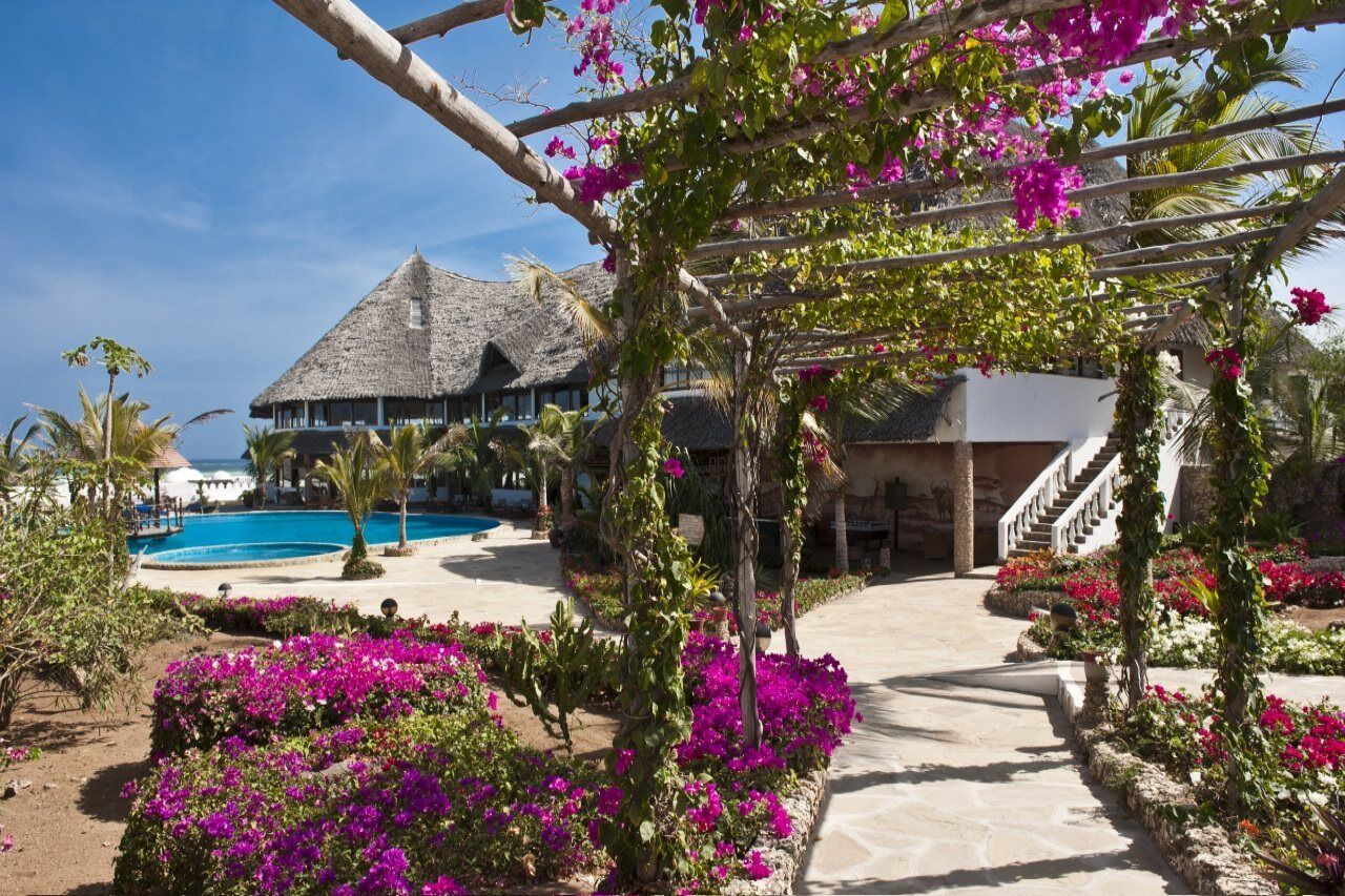 Jacaranda Beach Resort Ватаму Экстерьер фото